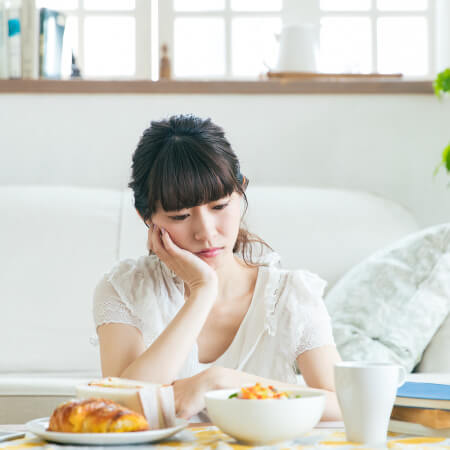 身体がだるくて 食欲がない そんな時 どうしていますか ユンケル 疲れや風邪を引いた時の栄養ドリンク 佐藤製薬株式会社